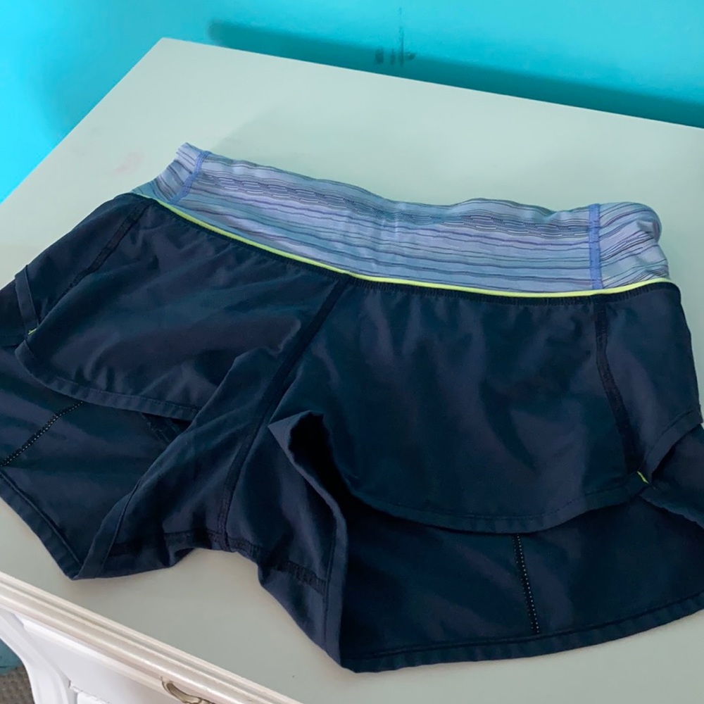 lululemon speed up shorts 2.5 in
